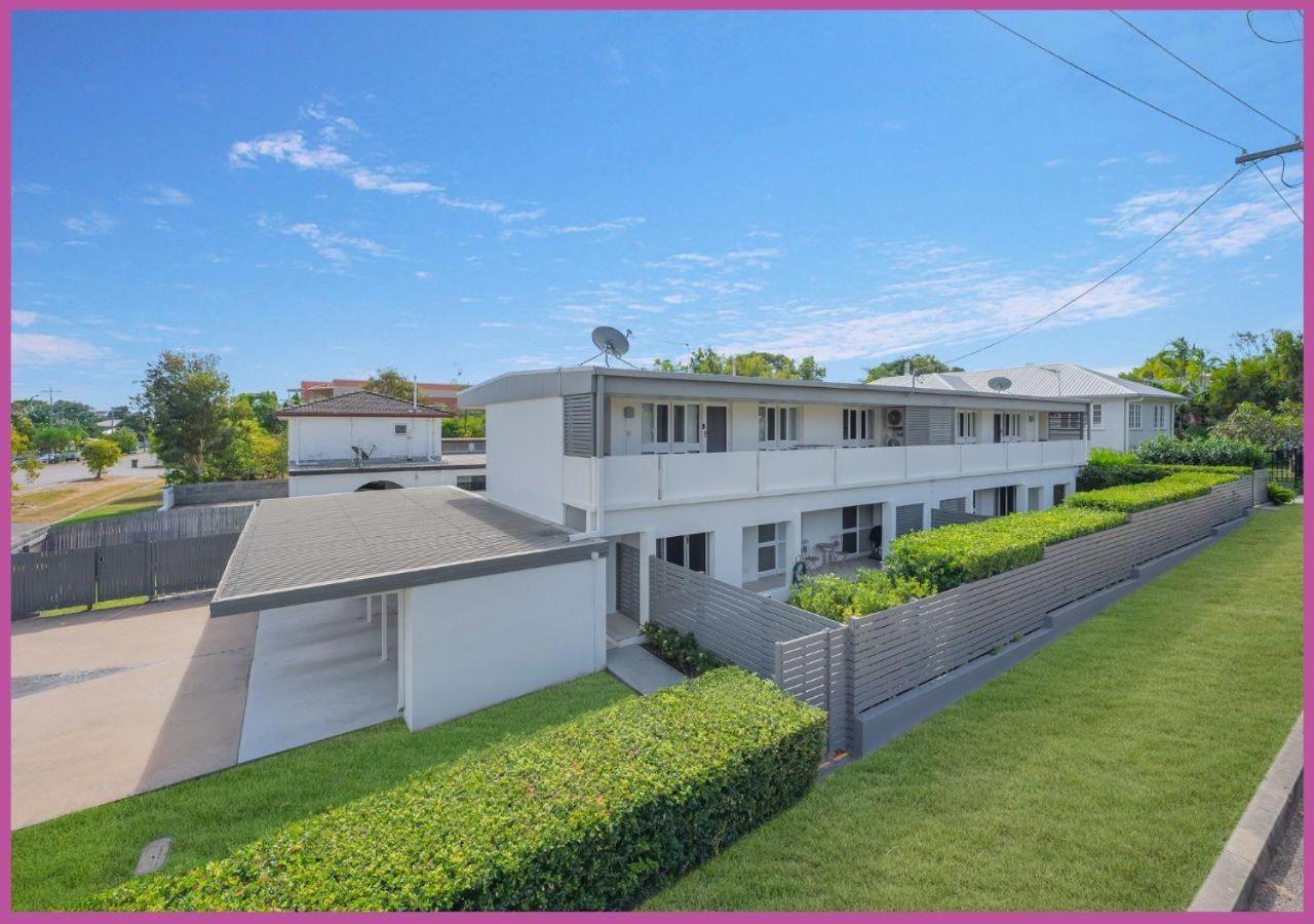 Meander To The Strand On Mckinley Townsville Exterior photo